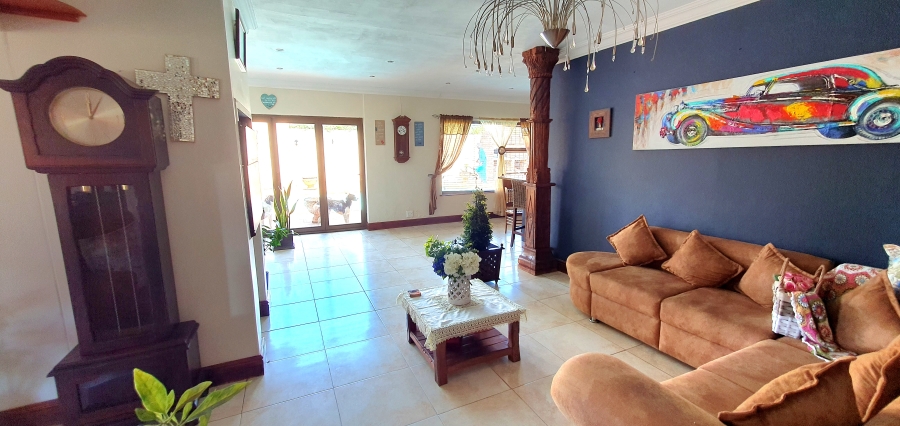 4 Bedroom Property for Sale in Strelitzia Park Eastern Cape